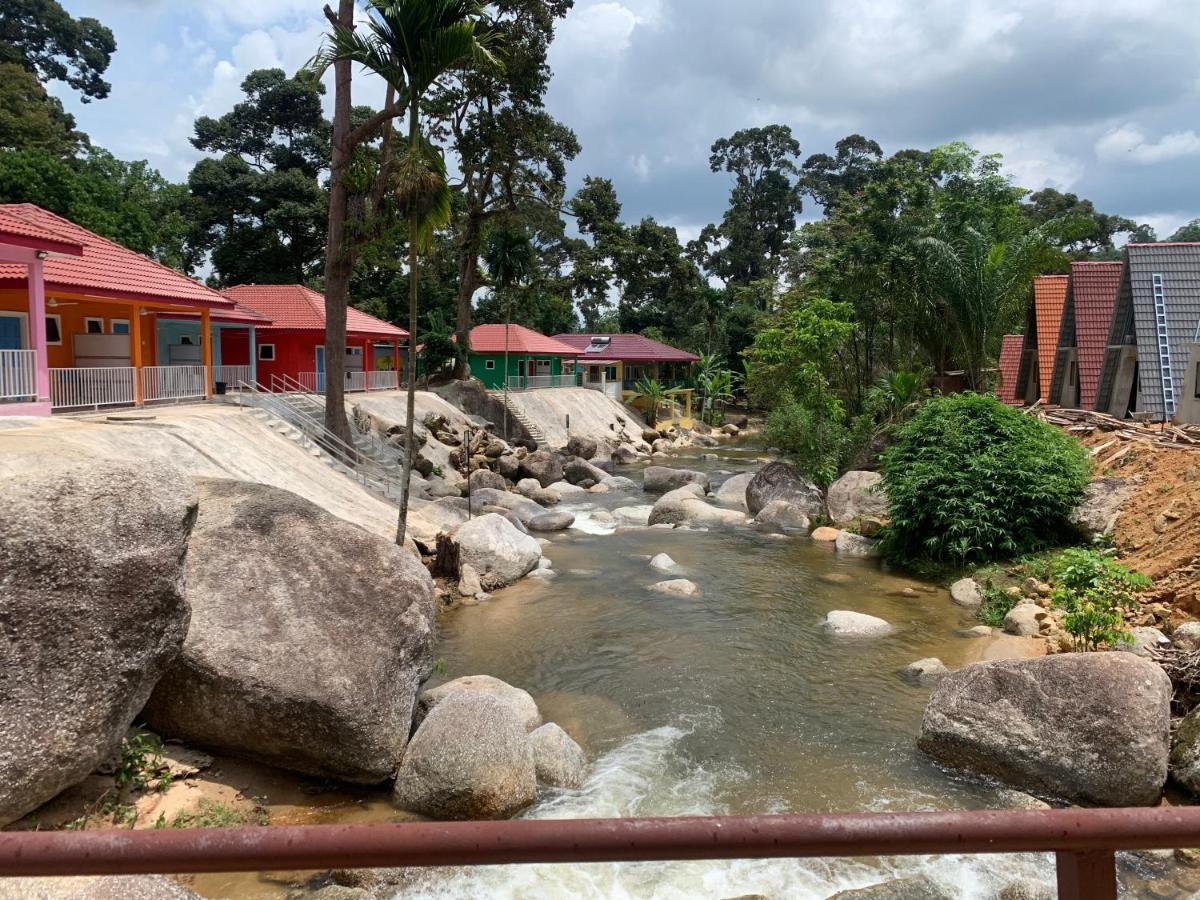 Chalet Latip D'Ayer Itam Otel Kampong Ayer Hitam  Dış mekan fotoğraf