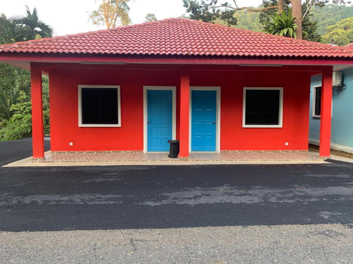 Chalet Latip D'Ayer Itam Otel Kampong Ayer Hitam  Dış mekan fotoğraf