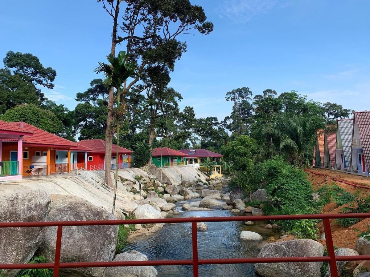 Chalet Latip D'Ayer Itam Otel Kampong Ayer Hitam  Dış mekan fotoğraf