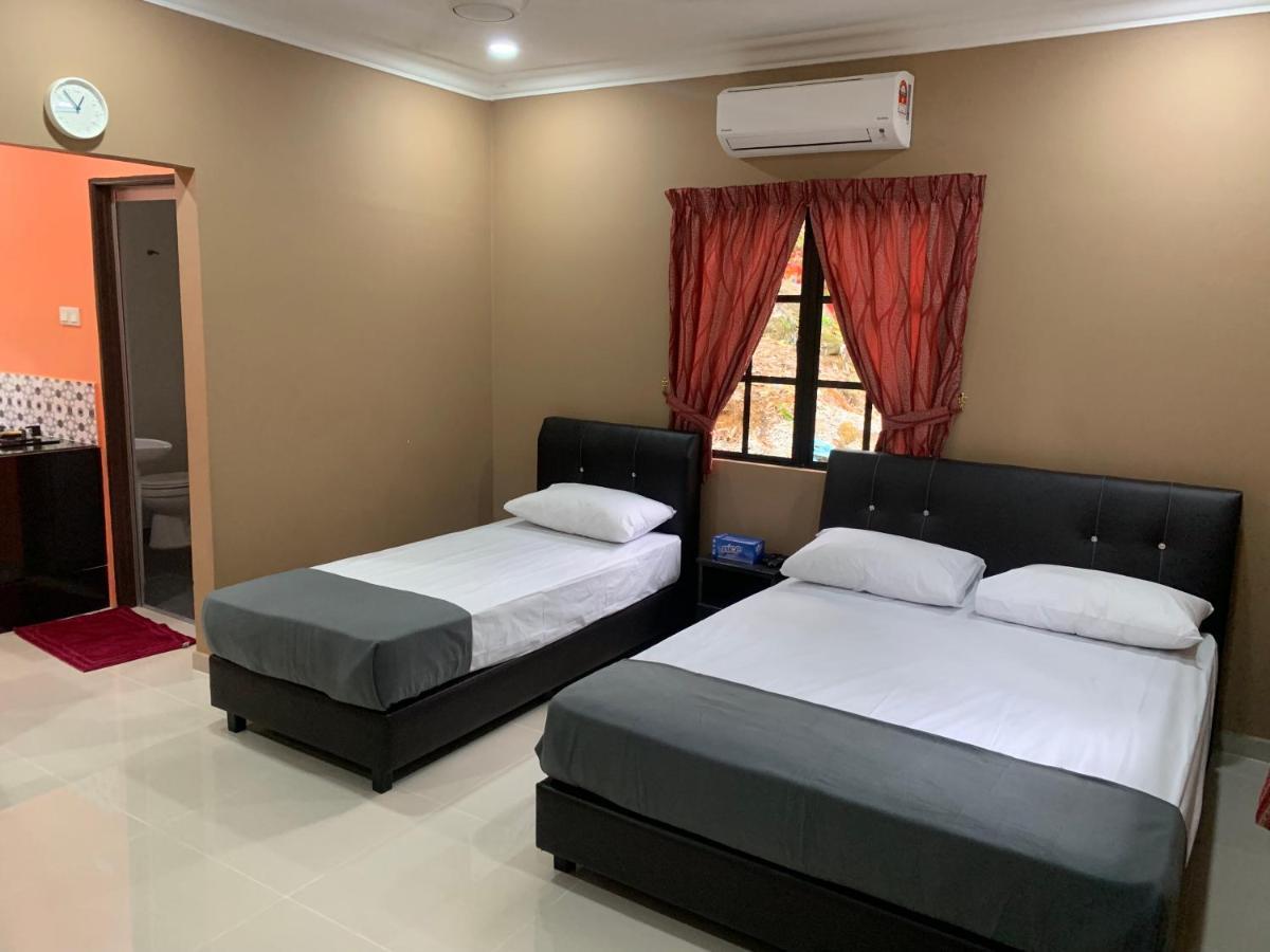 Chalet Latip D'Ayer Itam Otel Kampong Ayer Hitam  Dış mekan fotoğraf