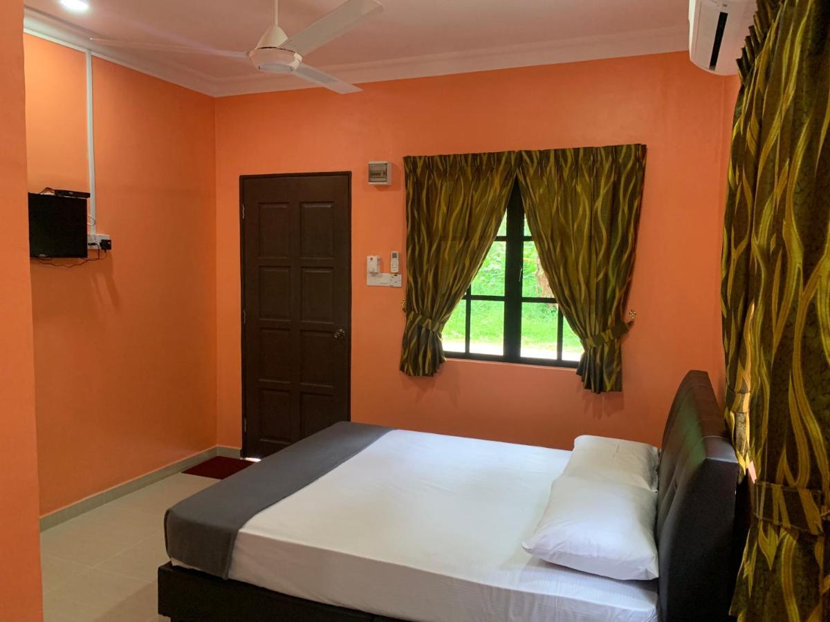 Chalet Latip D'Ayer Itam Otel Kampong Ayer Hitam  Dış mekan fotoğraf